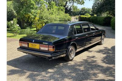 Rolls - Royce Silver Spirit 6 Door stretch limo