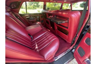 Rolls - Royce Silver Spirit 6 Door stretch limo