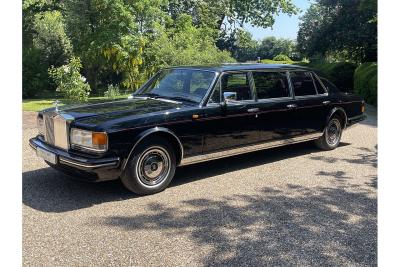 Rolls - Royce Silver Spirit 6 Door stretch limo