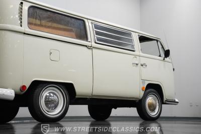 1968 Volkswagen Type 2 Westfalia Campmobile