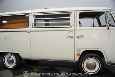 1968 Volkswagen Type 2 Westfalia Campmobile