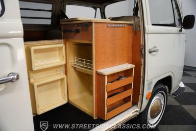 1968 Volkswagen Type 2 Westfalia Campmobile