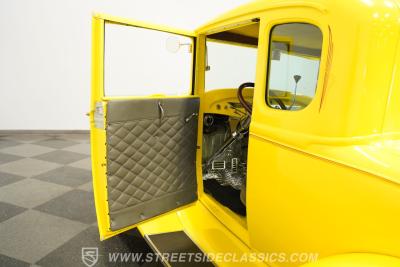 1931 Ford 5-Window Coupe