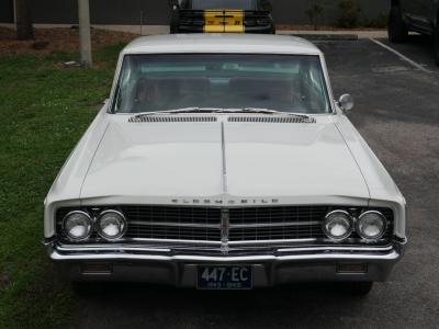 1963 Oldsmobile Starfire