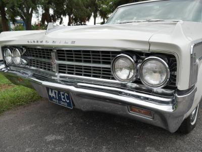 1963 Oldsmobile Starfire