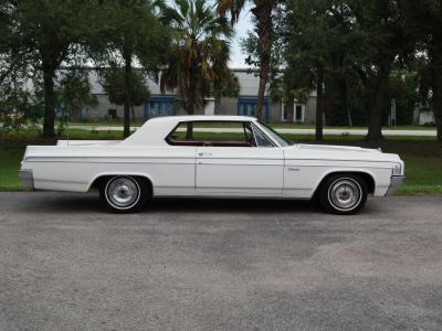 1963 Oldsmobile Starfire
