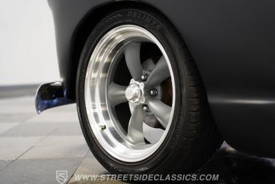 1952 Chevrolet 3100 5 Window Restomod