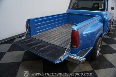 1957 Chevrolet 3100 Big Window