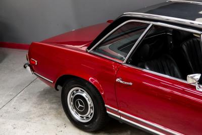 1970 Mercedes - Benz 280 SL Pagoda