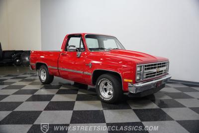 1986 Chevrolet C10 LS Restomod