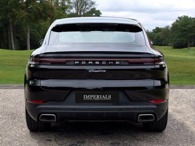 2024 Porsche 3.0 V6 E-Hybrid 25.9kWh TiptronicS 4WD Euro 6 (s/s) 5dr