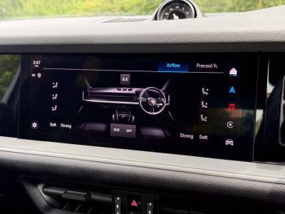 2024 Porsche 3.0 V6 E-Hybrid 25.9kWh TiptronicS 4WD Euro 6 (s/s) 5dr