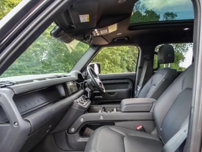 2023 Land Rover 3.0 D300 MHEV X-Dynamic SE Auto 4WD Euro 6 (s/s) 5dr