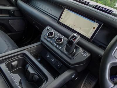 2023 Land Rover 3.0 D300 MHEV X-Dynamic SE Auto 4WD Euro 6 (s/s) 5dr