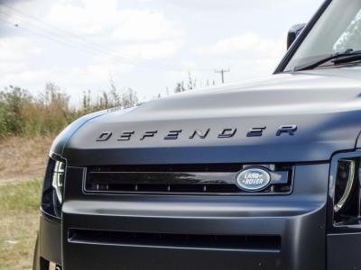2023 Land Rover 3.0 D300 MHEV X-Dynamic SE Auto 4WD Euro 6 (s/s) 5dr