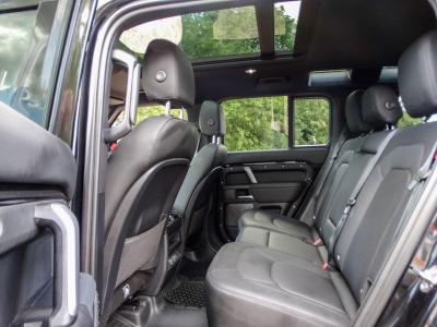2023 Land Rover 3.0 D300 MHEV X-Dynamic SE Auto 4WD Euro 6 (s/s) 5dr