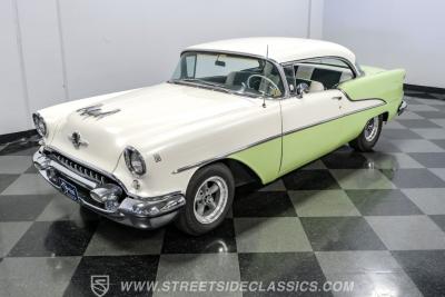 1955 Oldsmobile Deluxe 88 Holiday Coupe