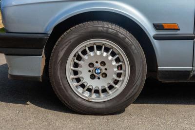 1990 BMW 325i