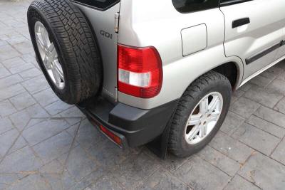 2003 Mitsubishi SHOGUN