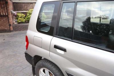 2003 Mitsubishi SHOGUN
