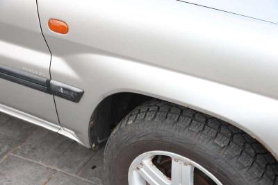 2003 Mitsubishi SHOGUN