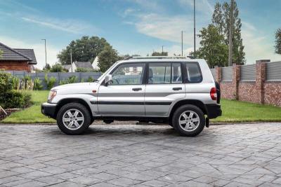 2003 Mitsubishi SHOGUN