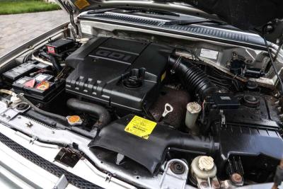2003 Mitsubishi SHOGUN