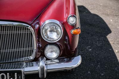 1970 Rover P5B