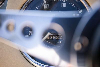 1964 Daimler SP250