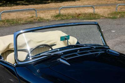 1964 Daimler SP250