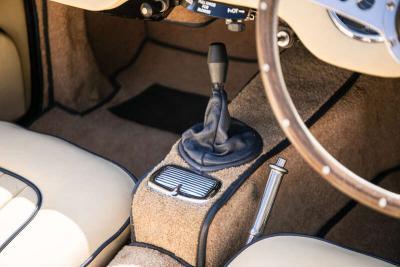 1964 Daimler SP250