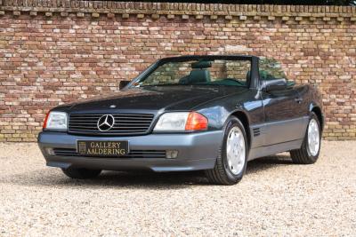 1992 Mercedes - Benz 500 SL &ldquo;Tannengr&uuml;n - Fir Green&rdquo;