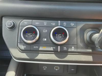 2021 Land Rover 2.0 P300 X-Dynamic SE SUV 3dr Petrol Auto 4WD Euro 6 (s/s) (300 ps)