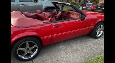 1992 Ford MUSTANG LX
