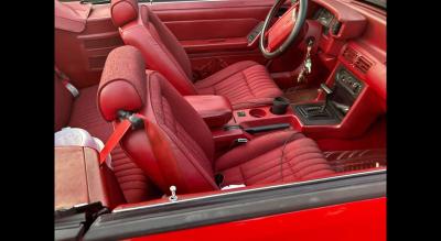 1992 Ford MUSTANG LX