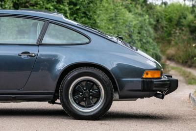 1986 Porsche 911 Carrera 