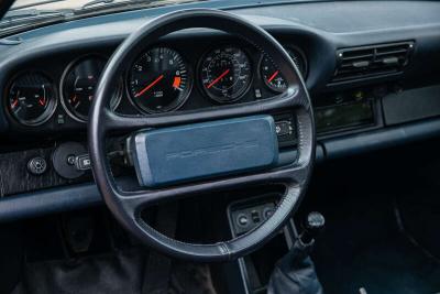 1986 Porsche 911 Carrera 