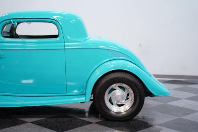 1933 Ford 3-Window Coupe