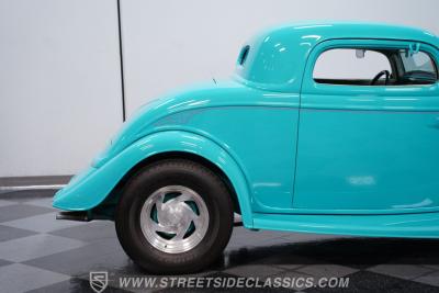 1933 Ford 3-Window Coupe