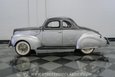 1940 Ford Deluxe Business Coupe