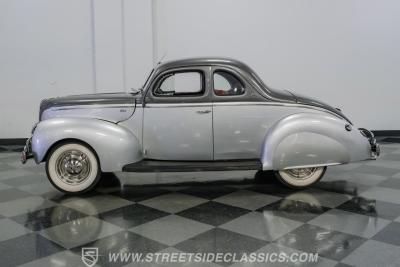 1940 Ford Deluxe Business Coupe