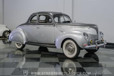 1940 Ford Deluxe Business Coupe