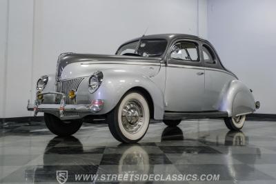 1940 Ford Deluxe Business Coupe