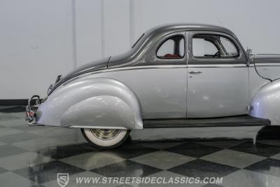 1940 Ford Deluxe Business Coupe