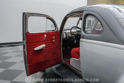 1940 Ford Deluxe Business Coupe