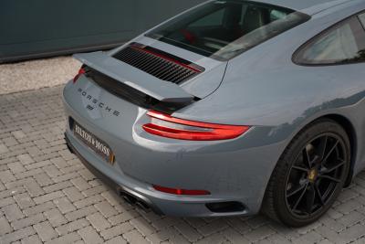 2016 Porsche 911
