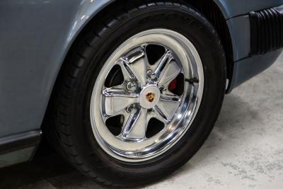 1984 Porsche 911 Carrera Cabriolet
