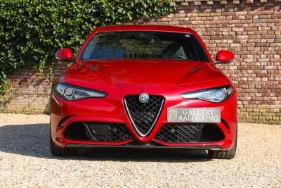 2017 Alfa Romeo Giulia 2.9 V6 Quadrifoglio Performance Edition &ldquo;Manual and Carbon Seats by Sparco&rdquo;