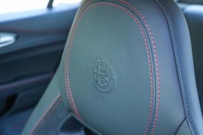 2017 Alfa Romeo Giulia 2.9 V6 Quadrifoglio Performance Edition &ldquo;Manual and Carbon Seats by Sparco&rdquo;