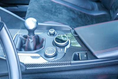 2017 Alfa Romeo Giulia 2.9 V6 Quadrifoglio Performance Edition &ldquo;Manual and Carbon Seats by Sparco&rdquo;